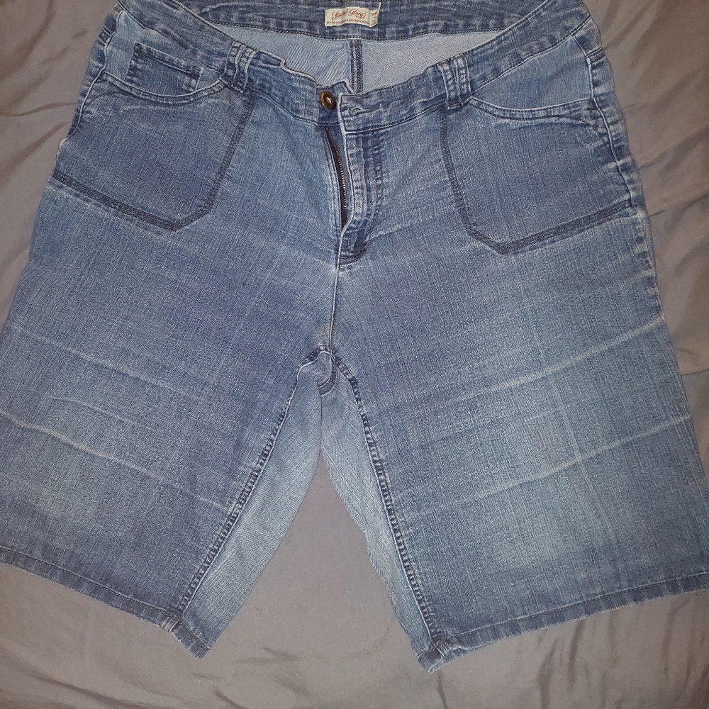 Faded Glory Denim Shorts 20W